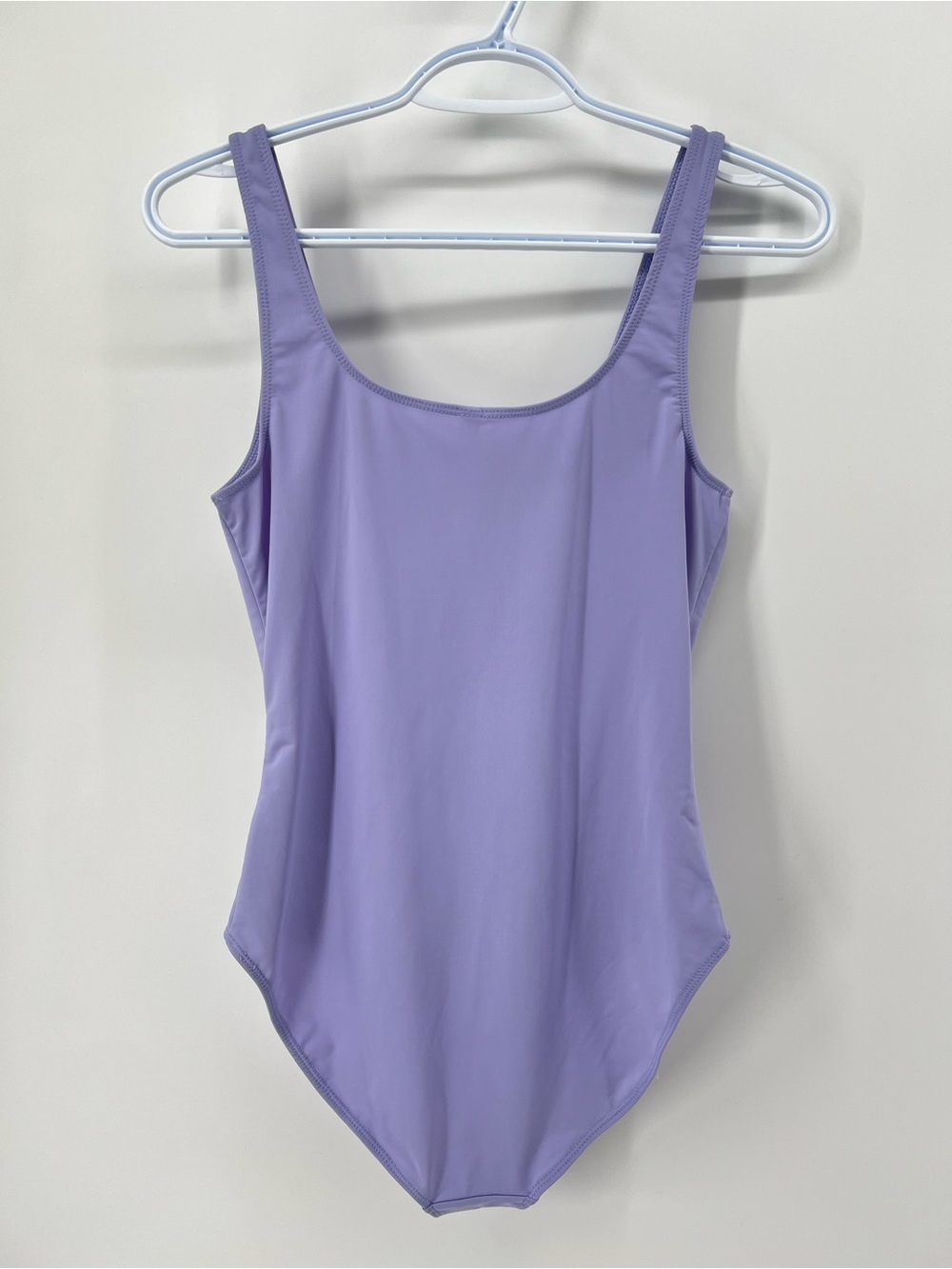 Aritzia Babaton Women’s Medium Lilac Lavender One-Piece Swimsuit